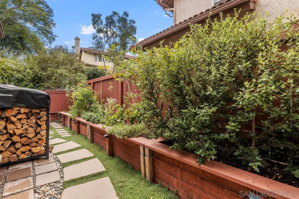 2206 Summerhill Drive Encinitas, CA 92024 - Photo 32 of 33 a view of balcony with wooden floor