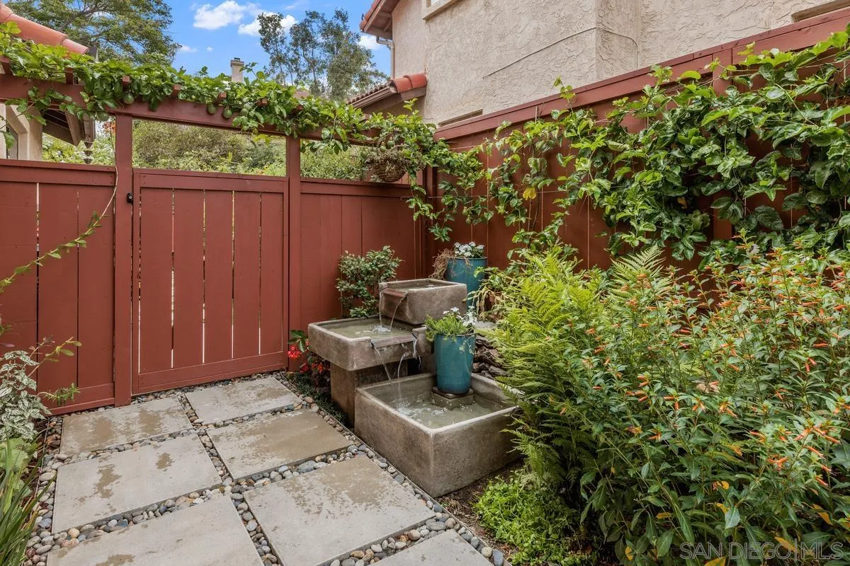 2206 Summerhill Drive Encinitas, CA 92024 - Photo 7 of 33 a garden view with a seating space