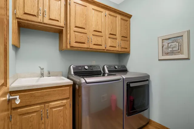 $715,000 | 18481 98th Place North, Maple Grove, MN 55311