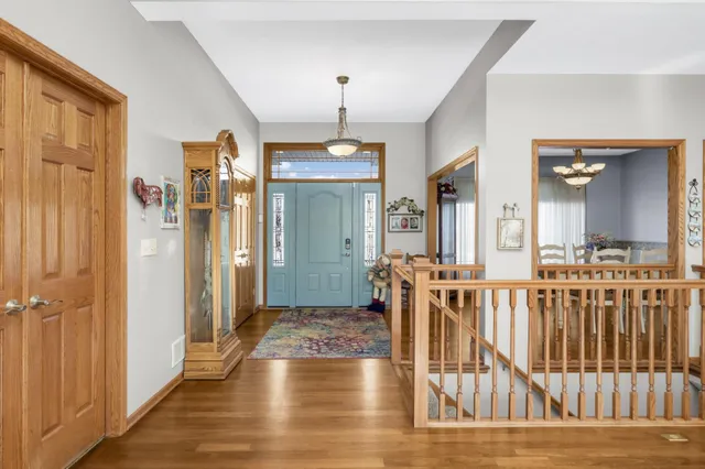 $715,000 | 18481 98th Place North, Maple Grove, MN 55311