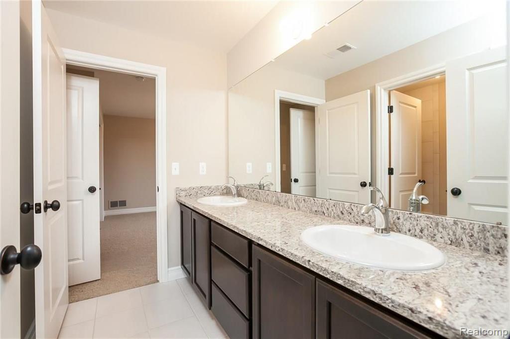 1154 Pembroke Drive Rochester Hills, MI 48307 - Photo 41 of 49