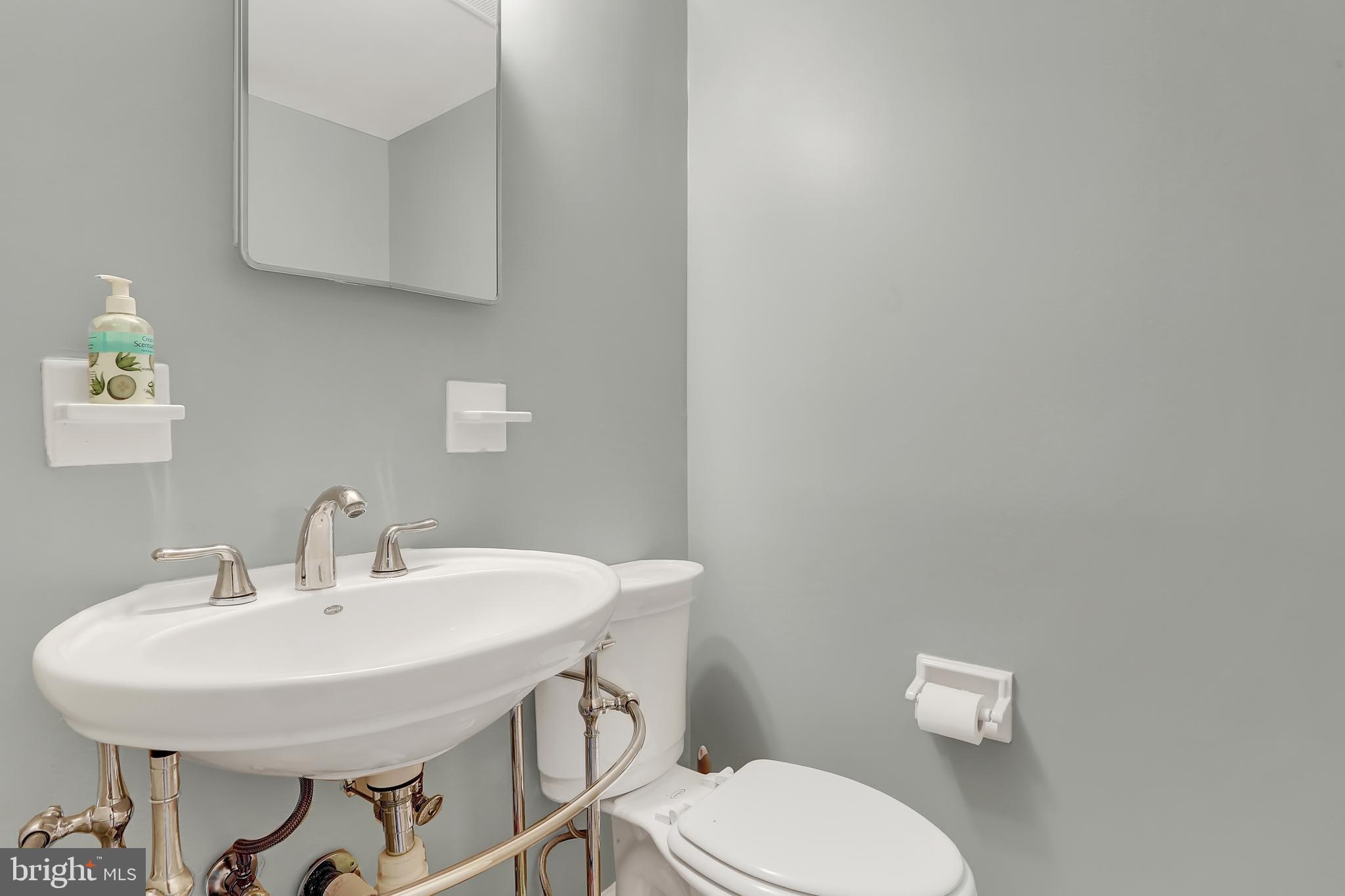 1919 Edgewater Parkway Silver Spring, MD 20903 - Photo 19 of 30 Gallery Image 19