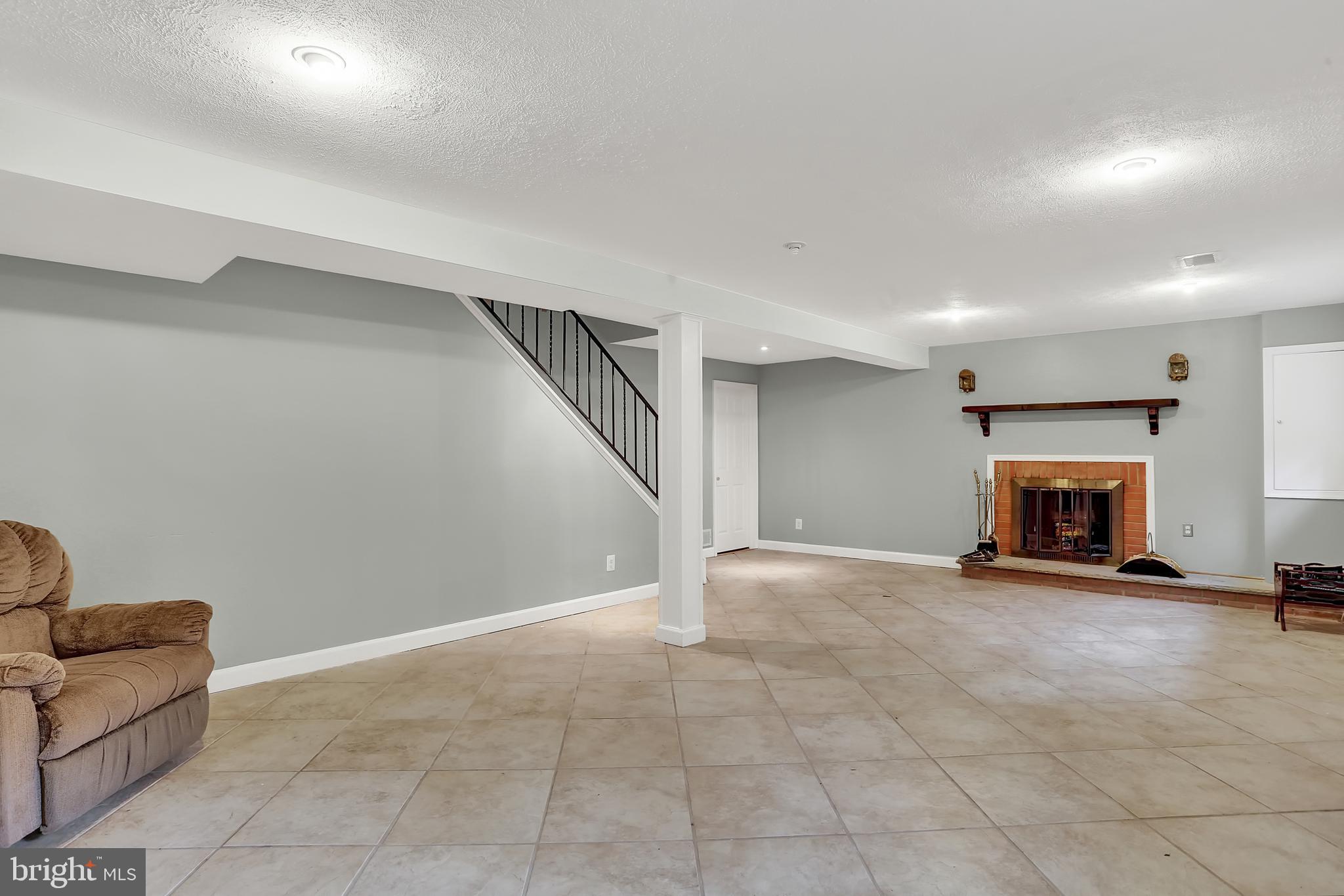 1919 Edgewater Parkway Silver Spring, MD 20903 - Photo 25 of 30 Gallery Image 25