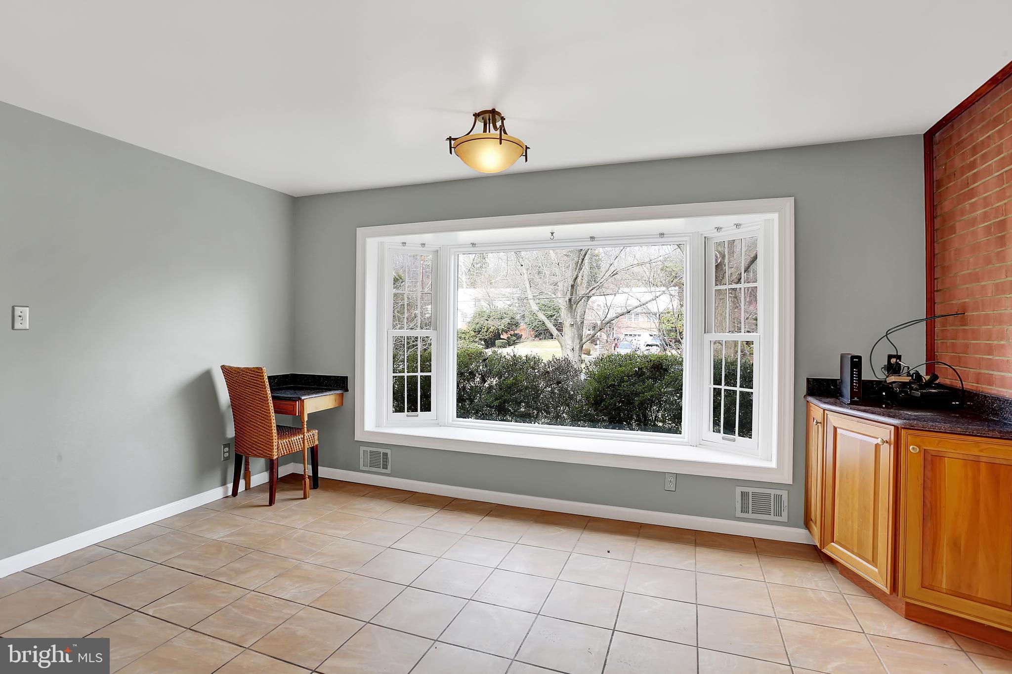 1919 Edgewater Parkway Silver Spring, MD 20903 - Photo 8 of 30 Gallery Image 8