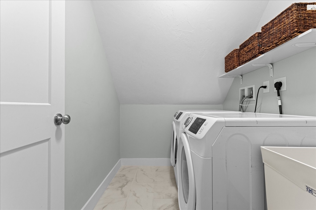 50 Quabbin Path Sutton, MA 01590 - Photo 32 of 42 a utility room with dryer and washer