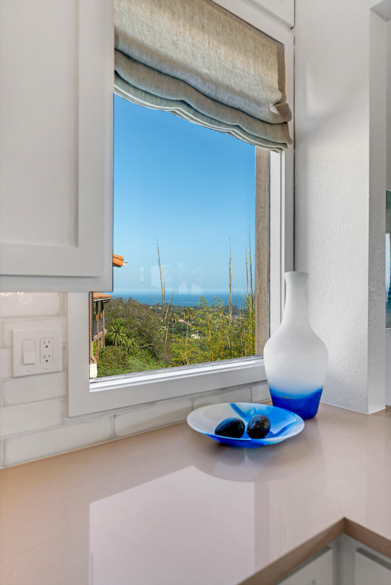 624 Las Alturas Road Santa Barbara, CA 93103 - Photo 14 of 28 17_Kitchen View