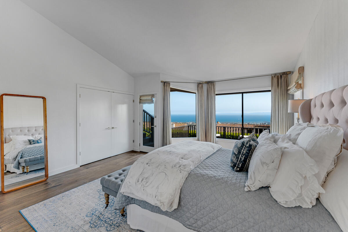 624 Las Alturas Road Santa Barbara, CA 93103 - Photo 17 of 28 Primary Bedroom