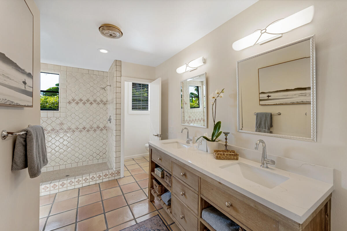 624 Las Alturas Road Santa Barbara, CA 93103 - Photo 18 of 28 Primary Bath
