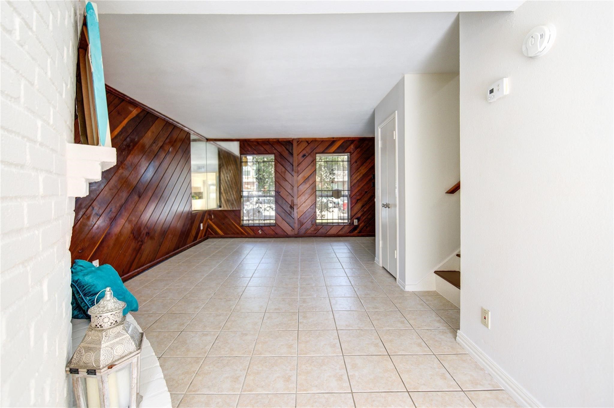 14633 Perthshire Road Houston, TX 77079 - Photo 8 of 48