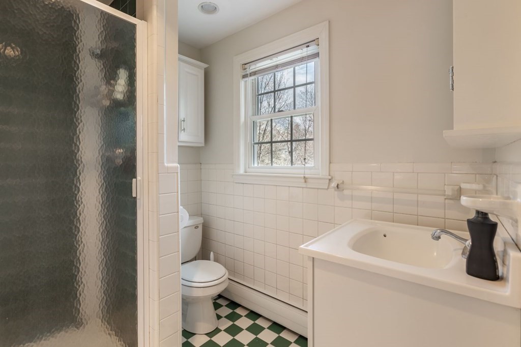 8 Juniper Road Lynnfield, MA 01940 - Photo 32 of 41 Gallery Image 32