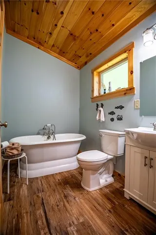 $489,000 | 470 Truitt Road, Kennerdell, PA 16374