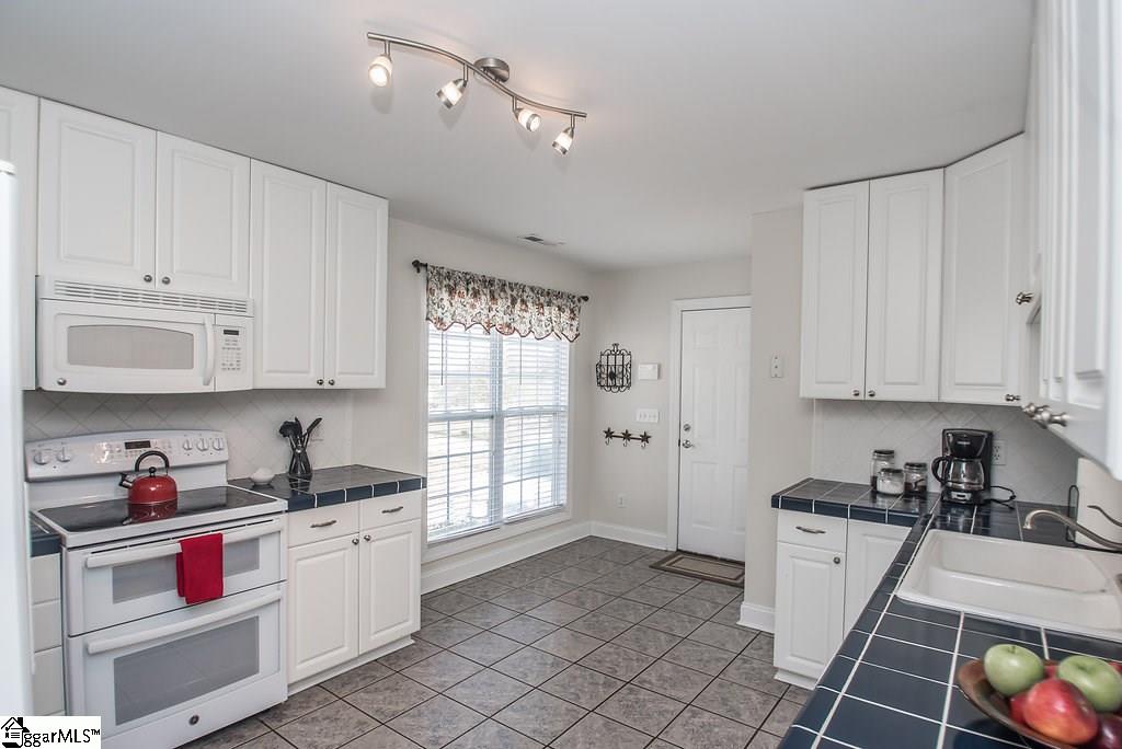 132 Cherrywood Road Woodruff, SC 29388 - Photo 21 of 31 Gallery Image 21