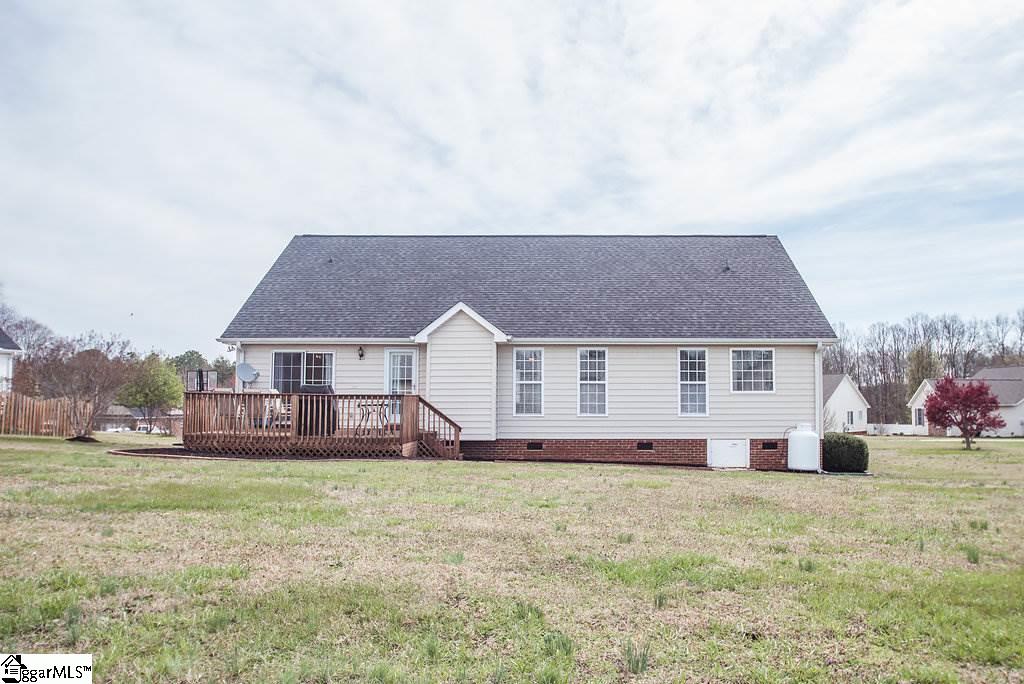 132 Cherrywood Road Woodruff, SC 29388 - Photo 5 of 31 Gallery Image 5