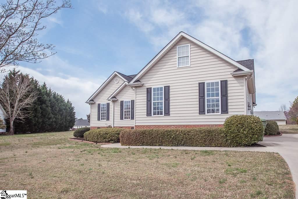 132 Cherrywood Road Woodruff, SC 29388 - Photo 8 of 31 Gallery Image 8