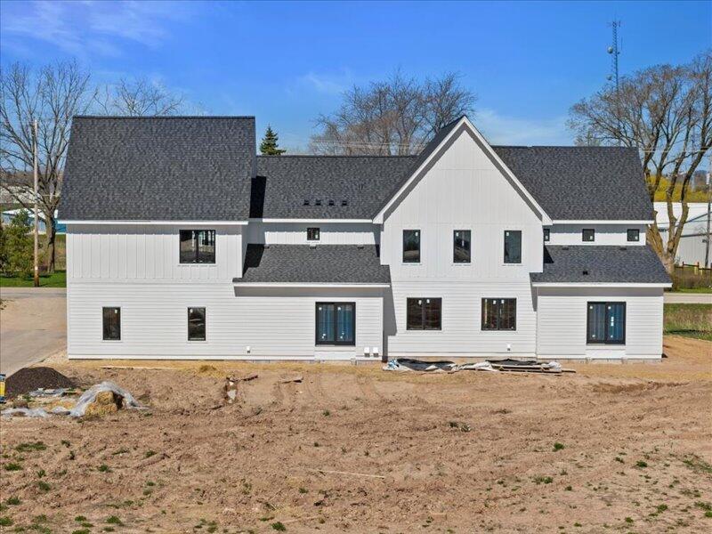 496 Bastle Wynd Port, Unit 9 Port Washington, WI 53074 - Photo 7 of 10 Under Construction