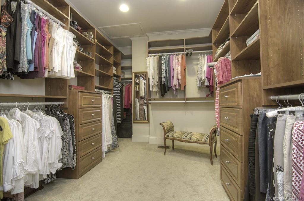 2828 Foxfire Road Charlotte, NC 28270 - Photo 16 of 24 Gallery Image 16
