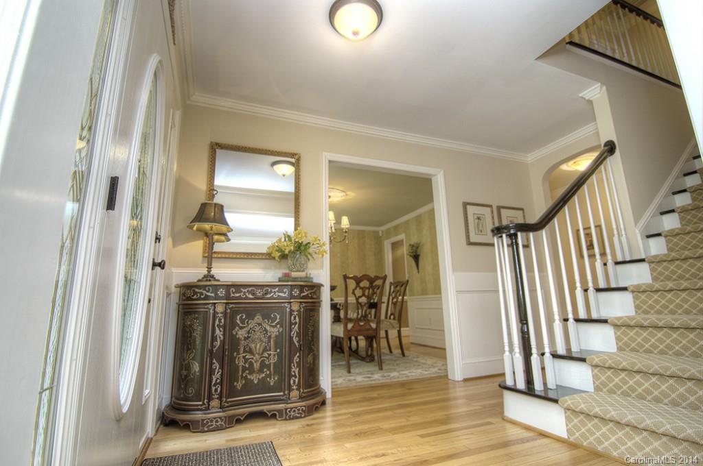 2828 Foxfire Road Charlotte, NC 28270 - Photo 5 of 24 Gallery Image 5