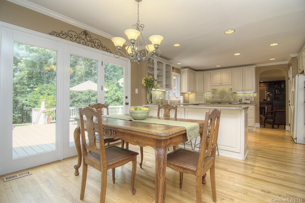 2828 Foxfire Road Charlotte, NC 28270 - Photo 9 of 24 Gallery Image 9