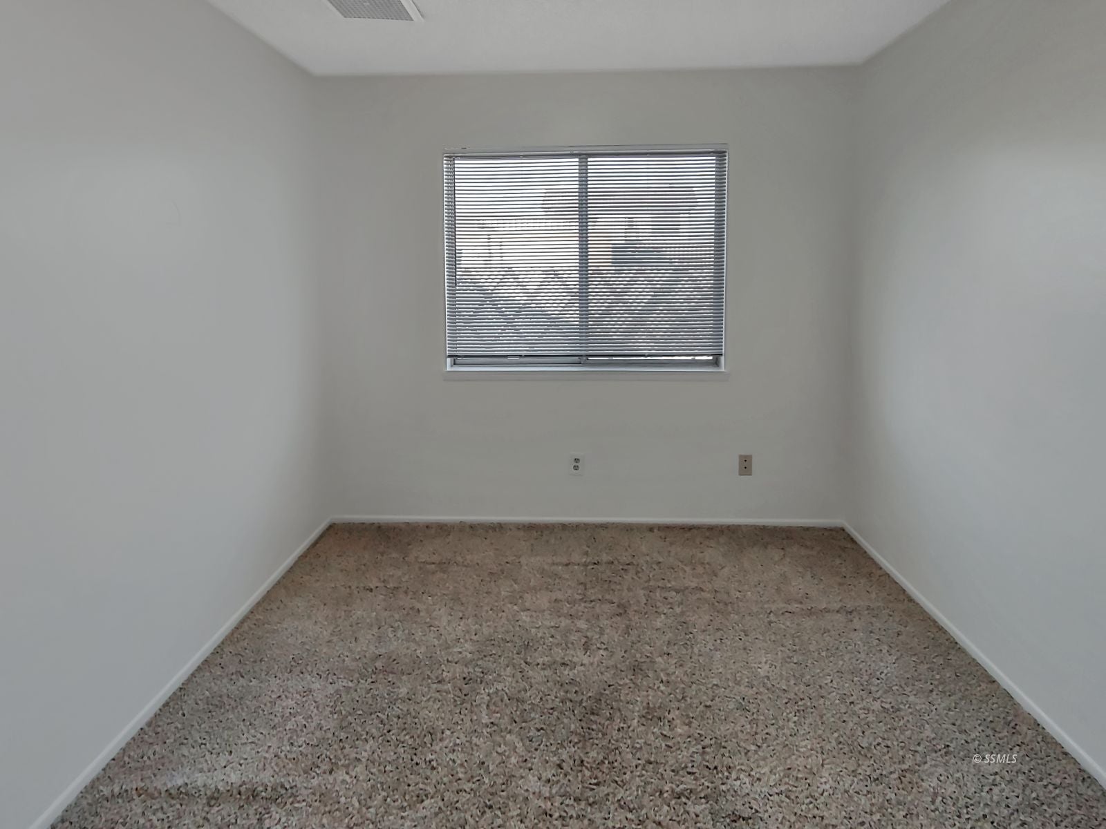 125 South Lumill Street Ridgecrest, CA 93555 - Photo 5 of 15 Gallery Image 5