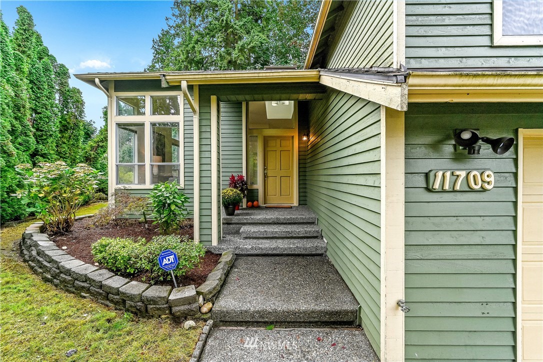 11709 Northeast 166th Court Bothell, WA 98011 - Photo 2 of 22 Gallery Image 2
