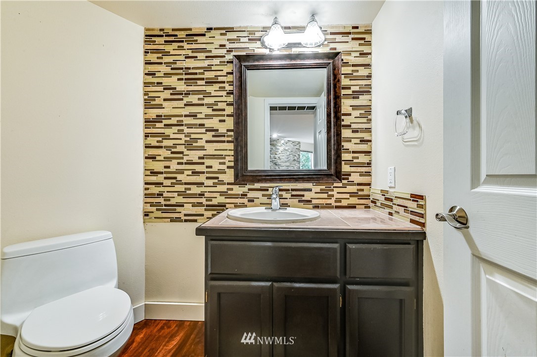 11709 Northeast 166th Court Bothell, WA 98011 - Photo 13 of 22 Gallery Image 13