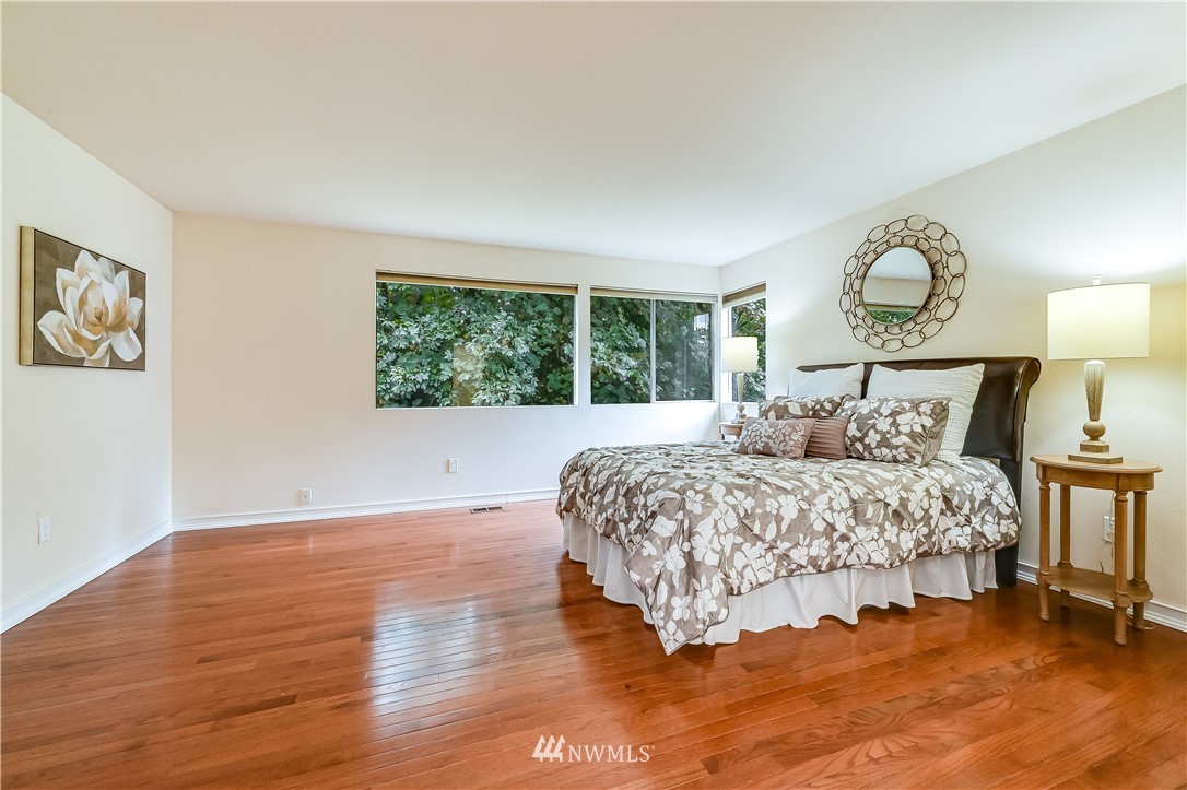 11709 Northeast 166th Court Bothell, WA 98011 - Photo 14 of 22 Gallery Image 14