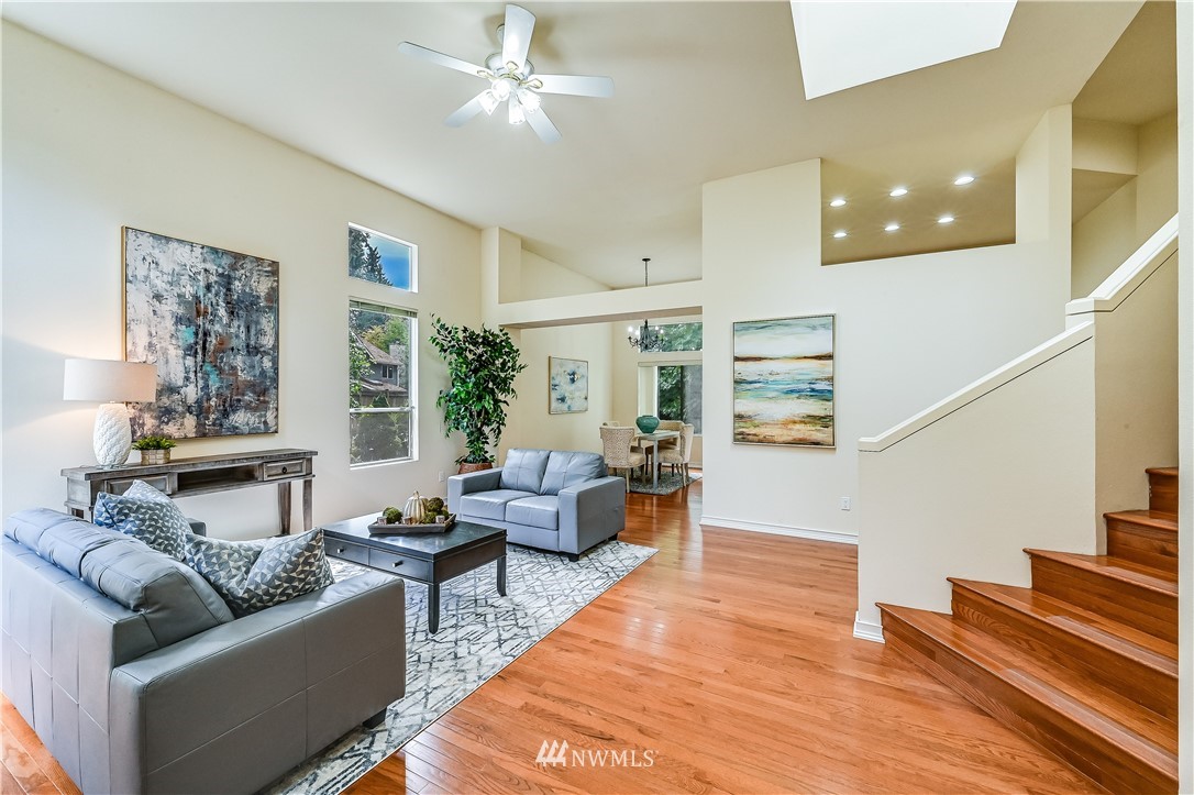 11709 Northeast 166th Court Bothell, WA 98011 - Photo 3 of 22 Gallery Image 3
