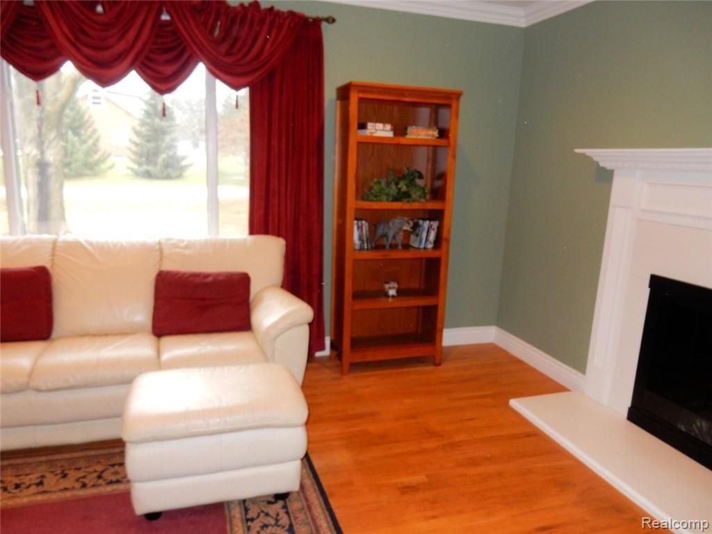183 East Maryknoll Road Rochester Hills, MI 48309 - Photo 5 of 38