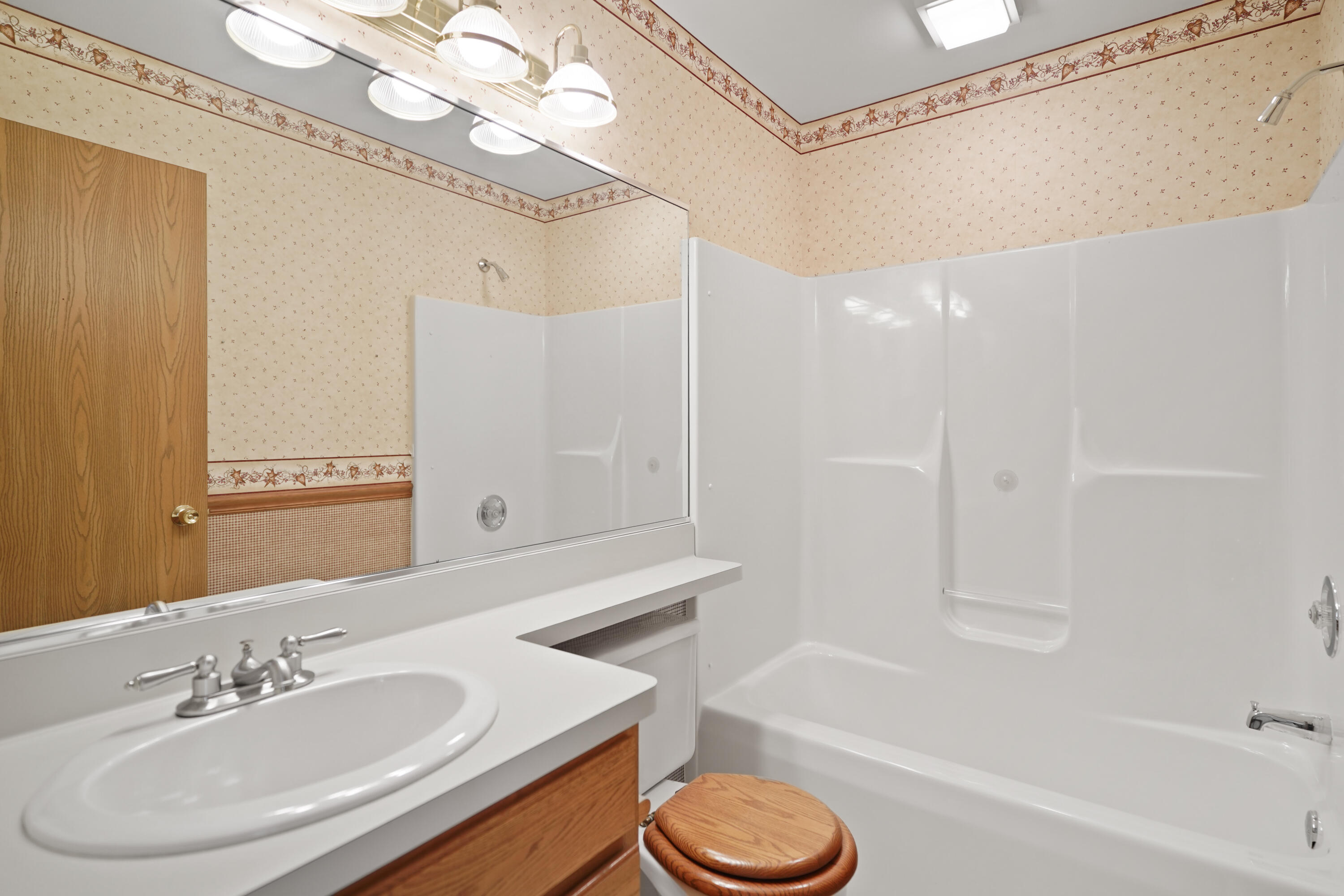 3128 Wood Road, Unit 16 Mount Pleasant, WI 53406 - Photo 24 of 28 2nd Bath
