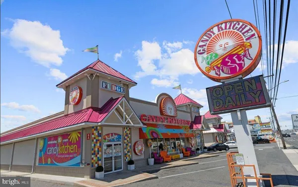 $2,100 | 11 91st Street, Unit 201, Ocean City, MD 21842