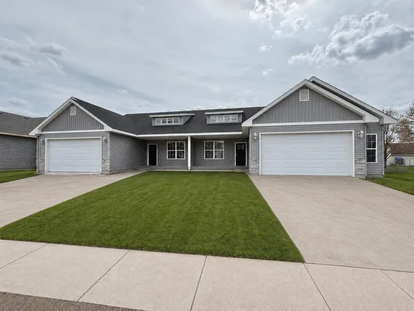 $330,000 | 2103 West Conde, Janesville, WI 53546