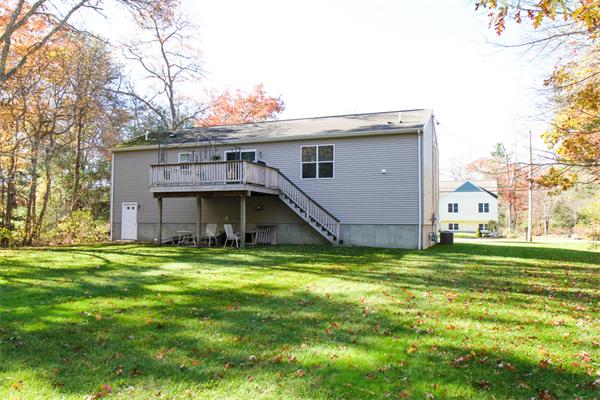 43 Shaw Road Fairhaven, MA 02719 - Photo 4 of 23 Gallery Image 4