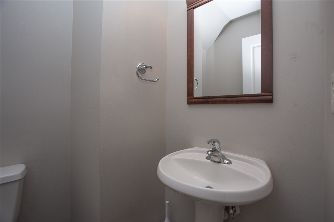 5429 Crescentview Parkway Raleigh, NC 27606 - Photo 12 of 30 Photo 12