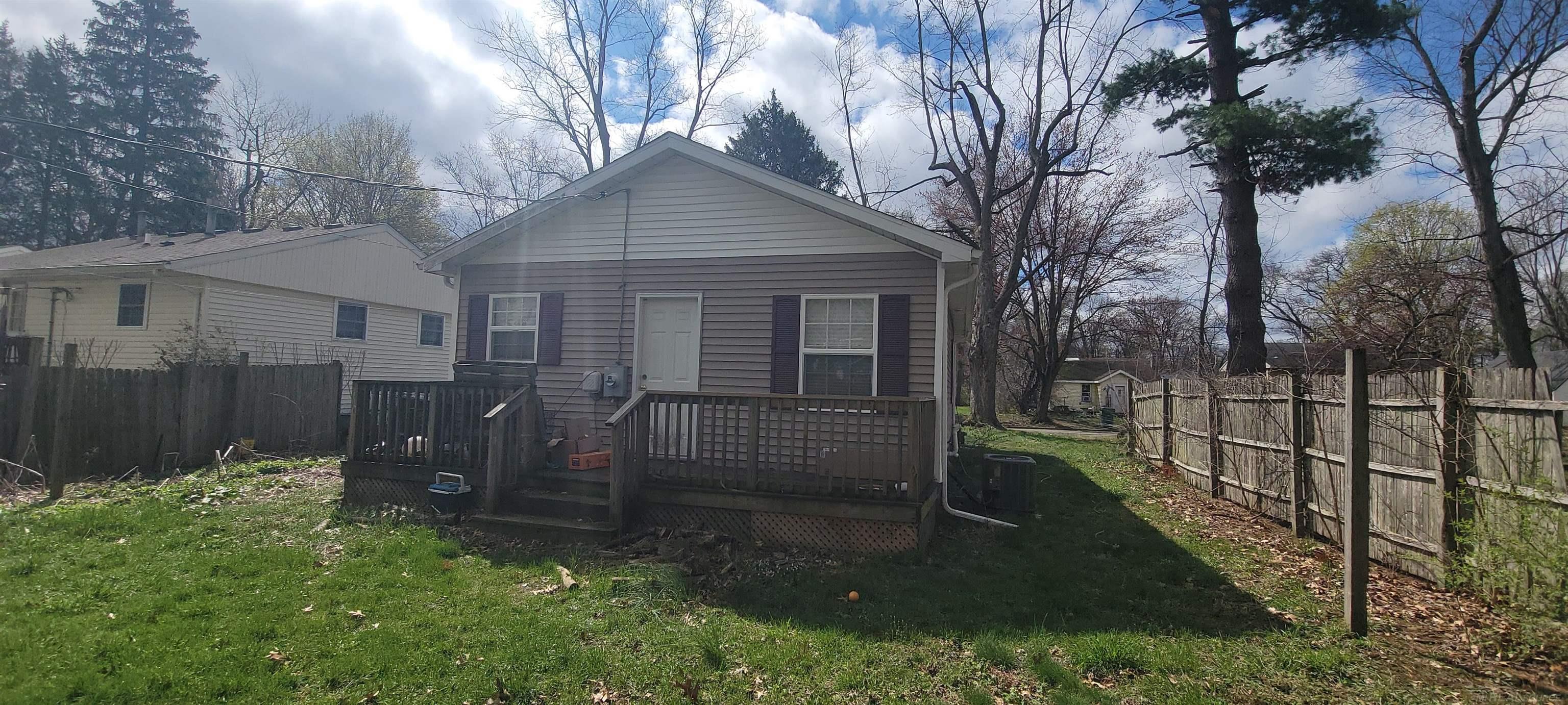 1621 Maple Street Niles, MI 49120 - Photo 6 of 32