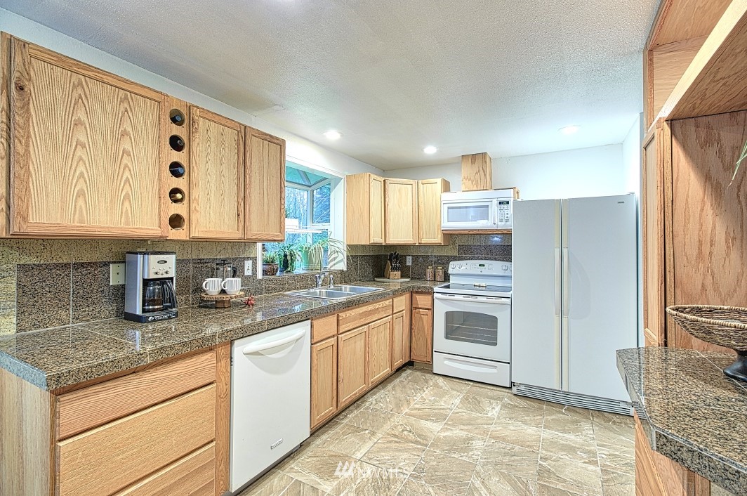 4129 Jewell Road Bothell, WA 98012 - Photo 12 of 19