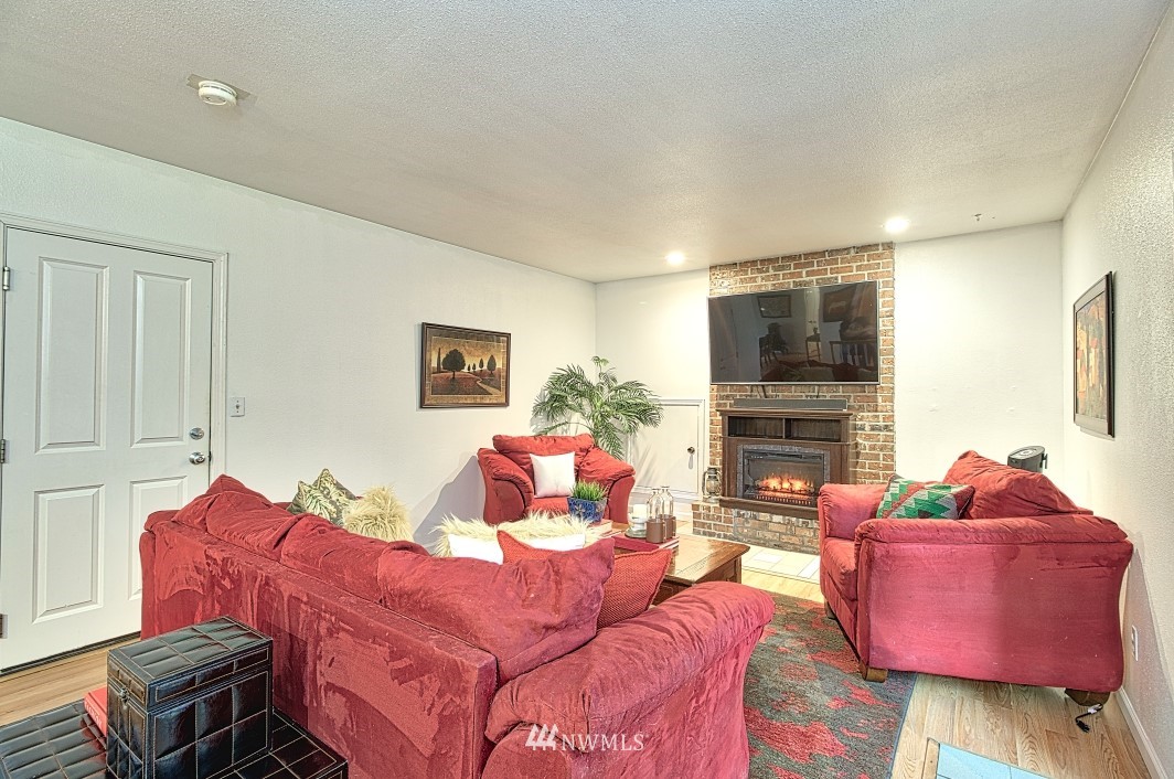 4129 Jewell Road Bothell, WA 98012 - Photo 6 of 19
