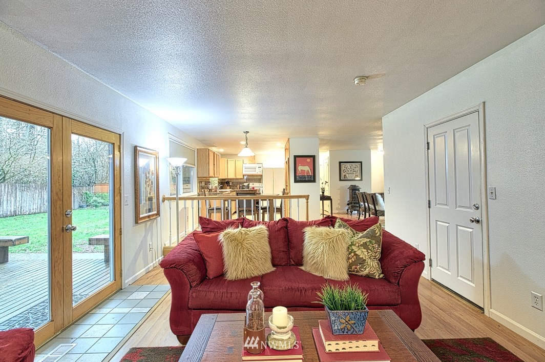 4129 Jewell Road Bothell, WA 98012 - Photo 7 of 19