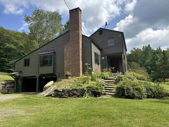 $519,000 | 16 Nutmeg Lane, West Dover, VT 05356