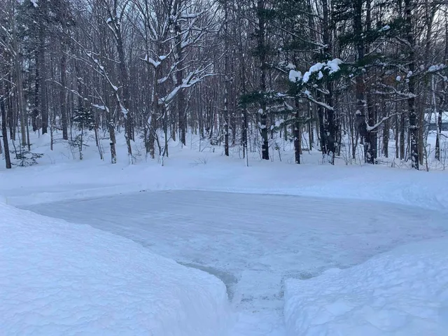 $519,000 | 16 Nutmeg Lane, West Dover, VT 05356