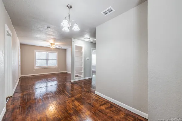$1,195 | 217 Natalen Avenue, Unit 3, San Antonio, TX 78209