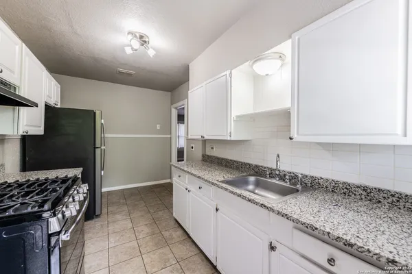 $1,195 | 217 Natalen Avenue, Unit 3, San Antonio, TX 78209