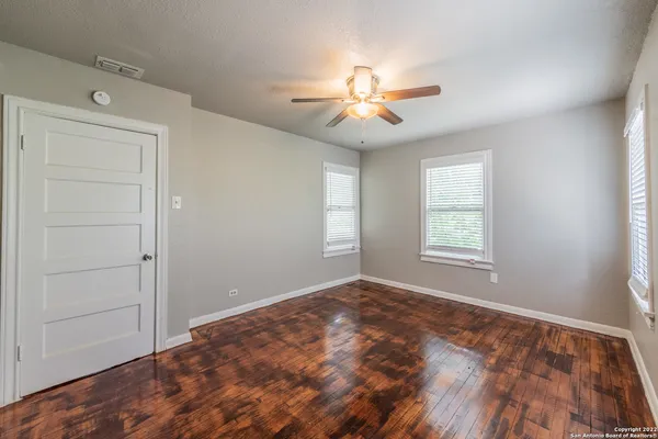 $1,195 | 217 Natalen Avenue, Unit 3, San Antonio, TX 78209