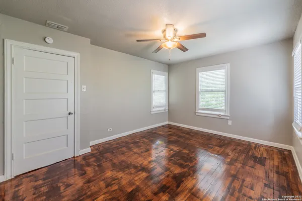 $1,195 | 217 Natalen Avenue, Unit 3, San Antonio, TX 78209