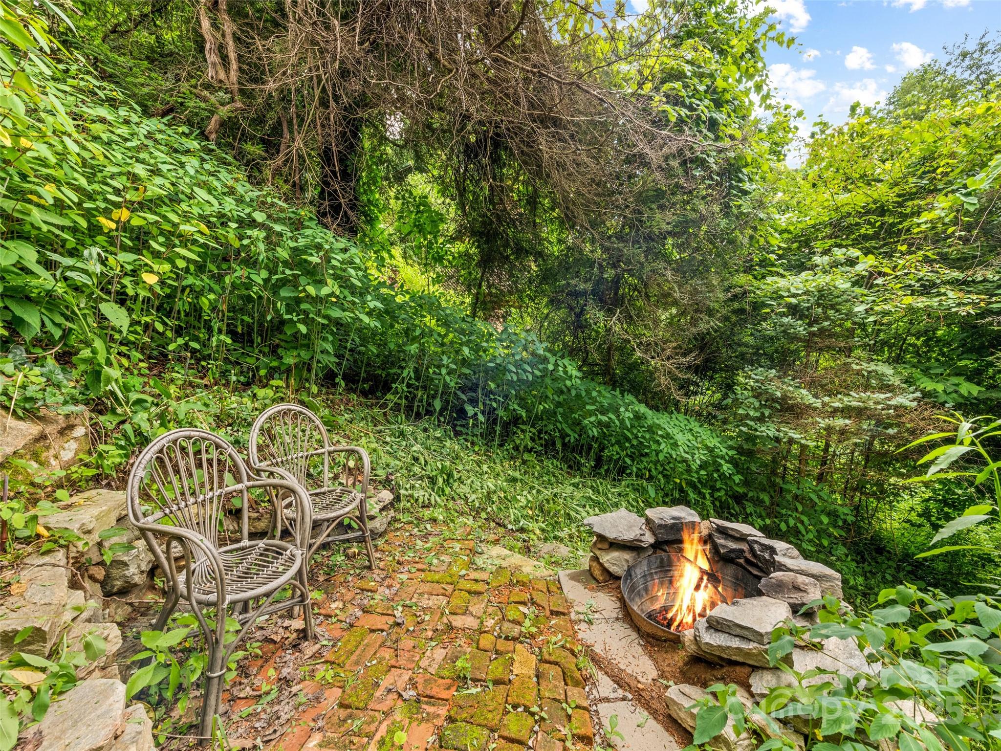 83 Rocky Rdg Road Sylva, NC 28779 - Photo 27 of 28 Gallery Image 27