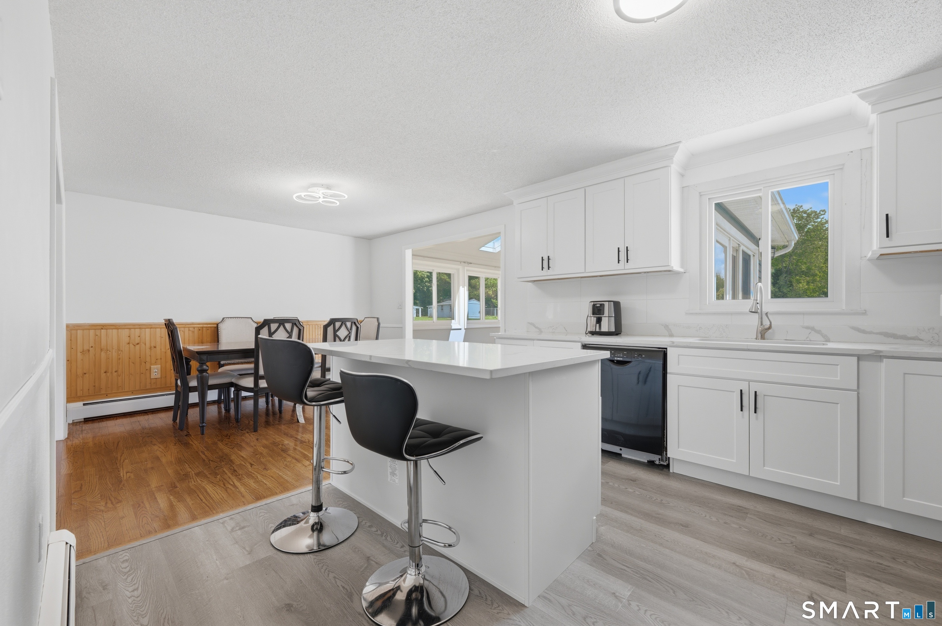 66 Roarke Road North Haven, CT 06473 - Photo 12 of 40