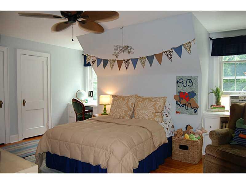 5718 Meridian Road Gibsonia, PA 15044 - Photo 15 of 25 Bedroom.
