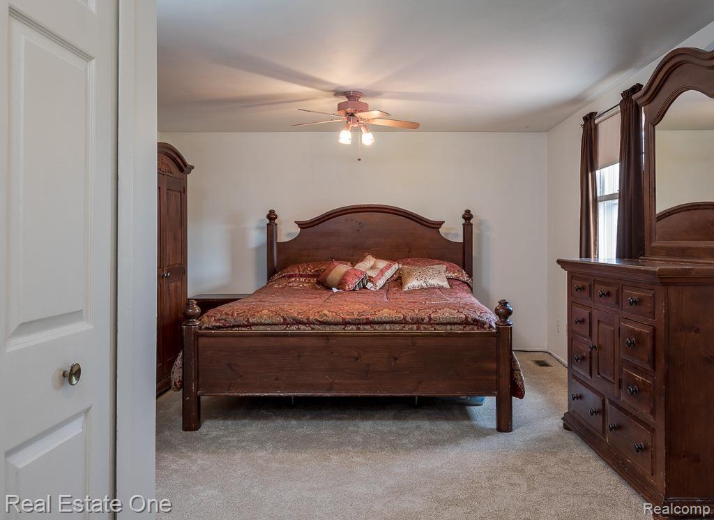 2075 Warrington Road Rochester, MI 48307 - Photo 15 of 18 2075 Warrington, Rochester Hills MI, Koteles, 07-16-15-945.jpg