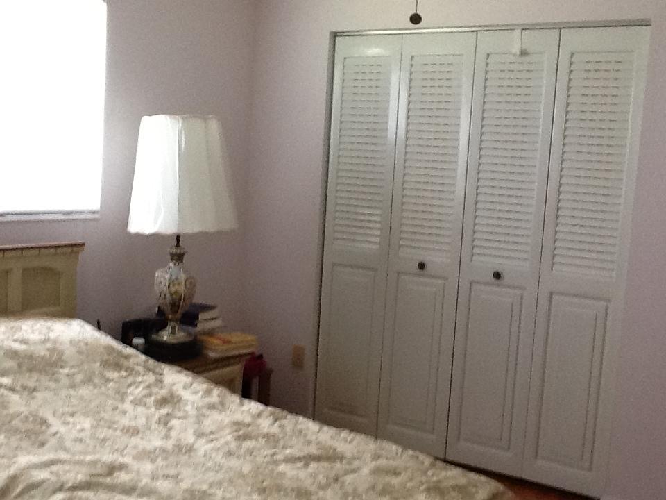 28 Mansfield B Boca Raton, FL 33434 - Photo 11 of 26 Master bedroom w windows+big closet!
