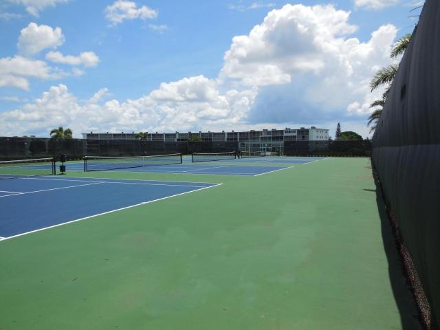 28 Mansfield B Boca Raton, FL 33434 - Photo 24 of 26 CV tennis courts