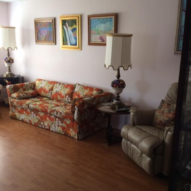 28 Mansfield B Boca Raton, FL 33434 - Photo 5 of 26 Living rm
